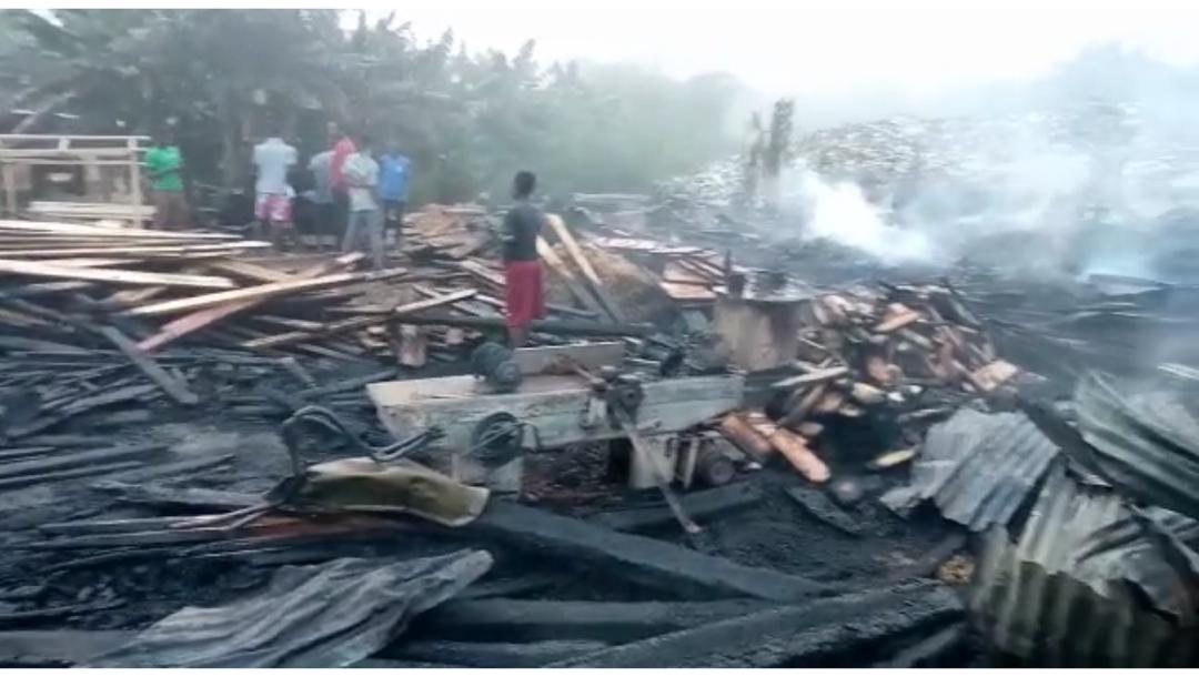 Fire razes down sawmill at Akyem Asene