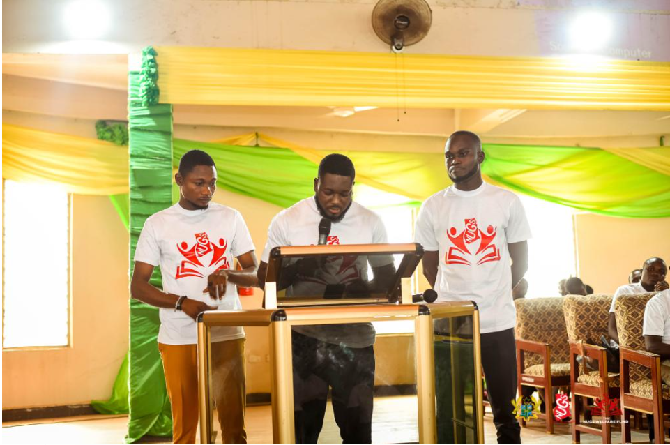 NUGS Secretary for Society and Welfare K Badu donates GHS50k to a student involved in accident