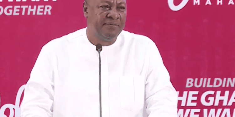 Some customers of collapsed banks throw support behind Mahama