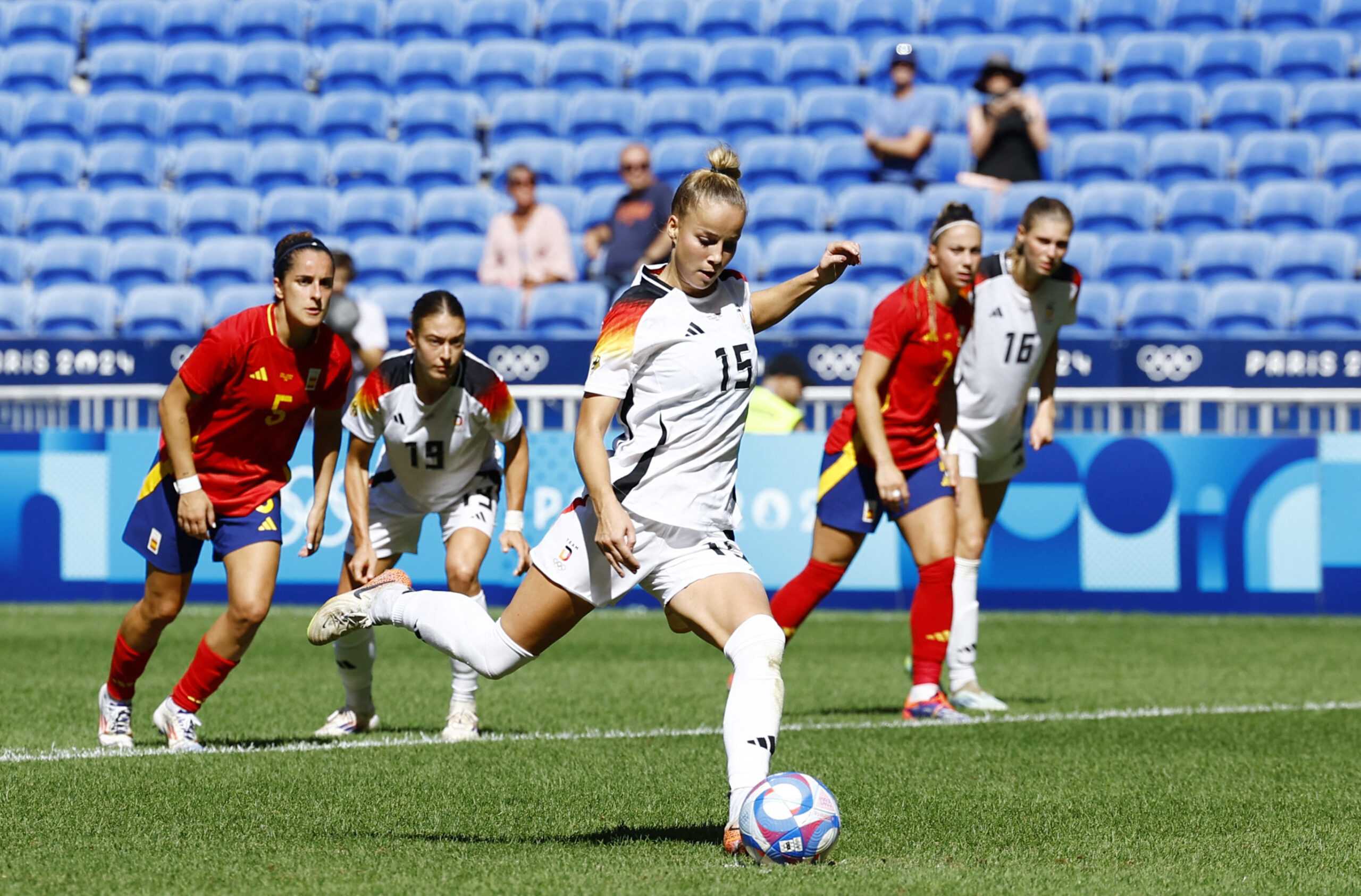 Football - Women's Bronze Medal Match - Spain vs Germany