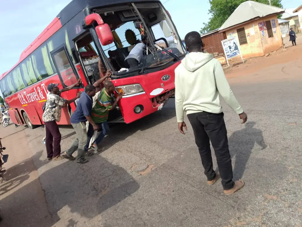 OA bus driver skillfully averts what would have been a fatal accident in Walawale