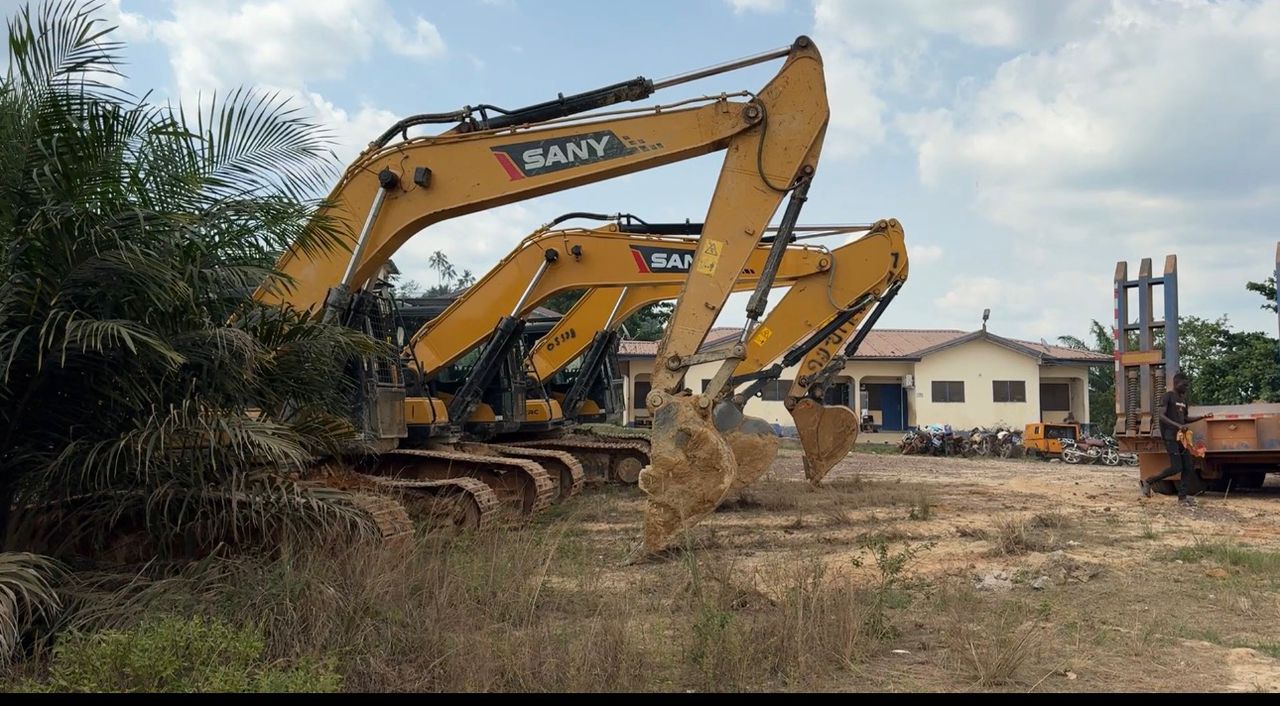 Aowin MCE accounts for 'missing' excavators