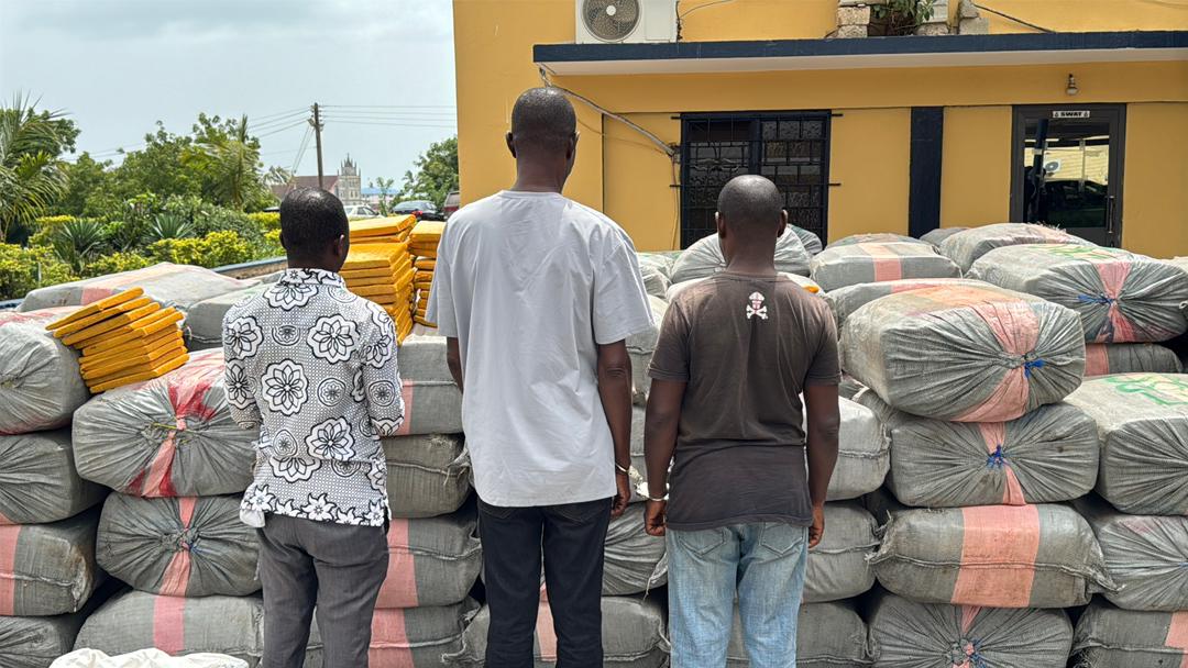 Western Region: Police arrest 3 persons with truck carrying cannabis, reject GHC69k bribe by suspects